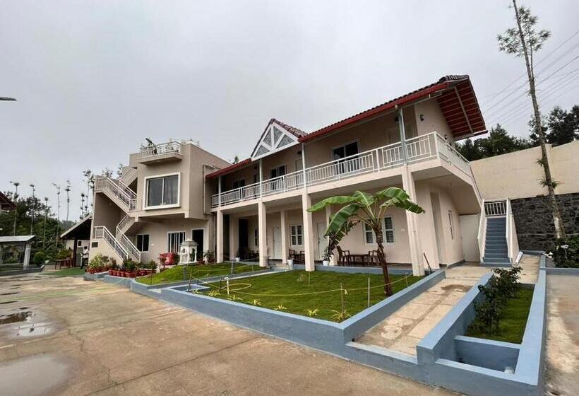 منتجع Thrilok Vihar