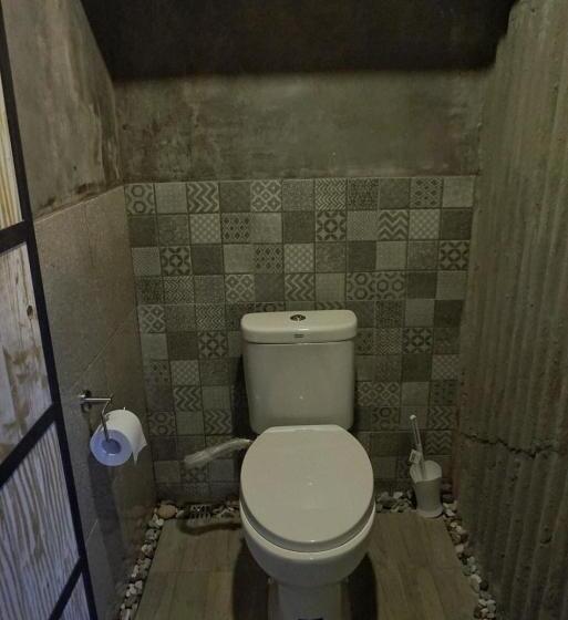旅馆 Dormitory At Semadi Living