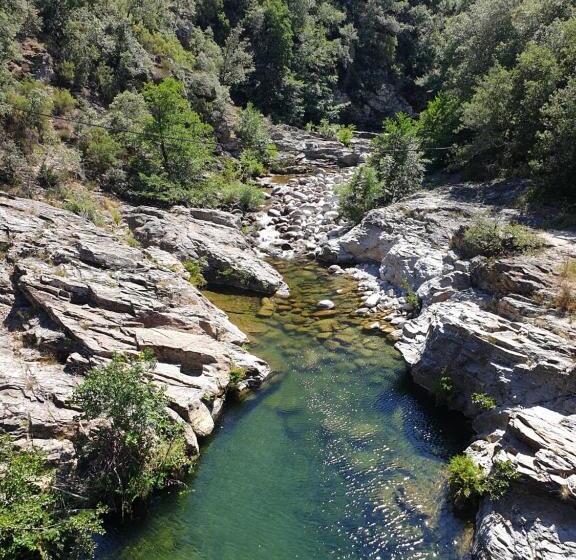 تختخواب و صبحانه Chambres D Hotes Du Mas De La Corniche