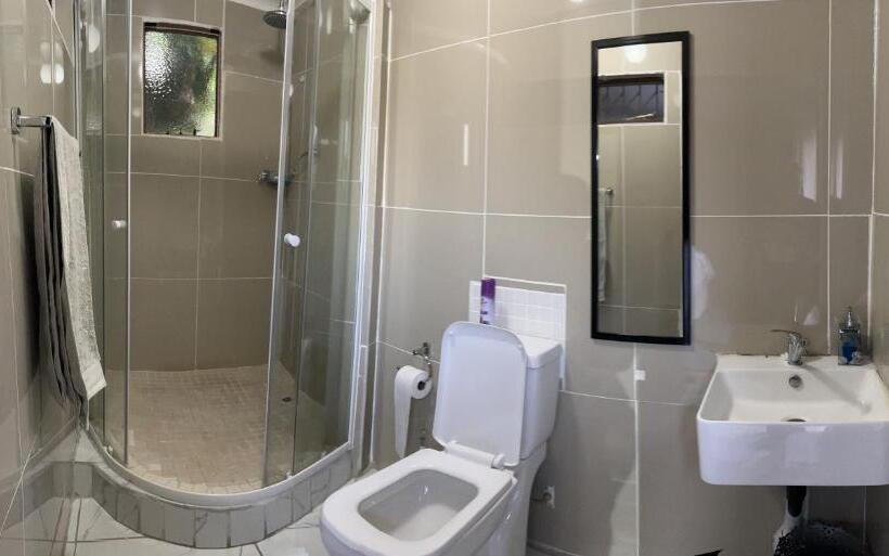 Bed and Breakfast Ncotshane Bnb