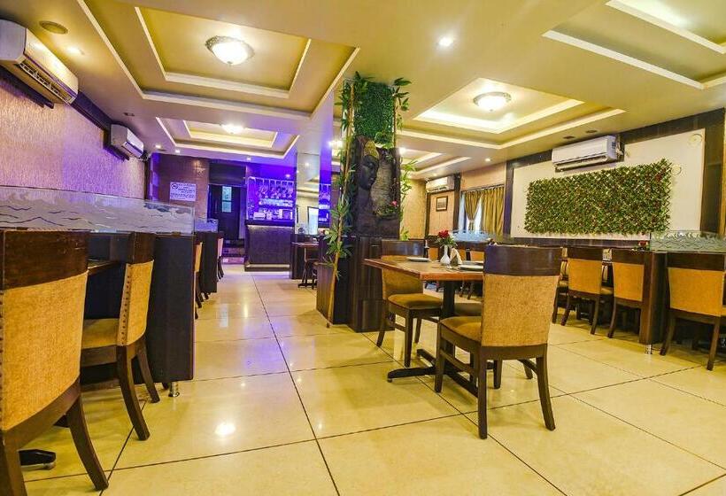 Fabhotel Shakti Palace   Nr Ponda