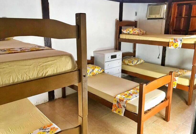 Hostel Luar