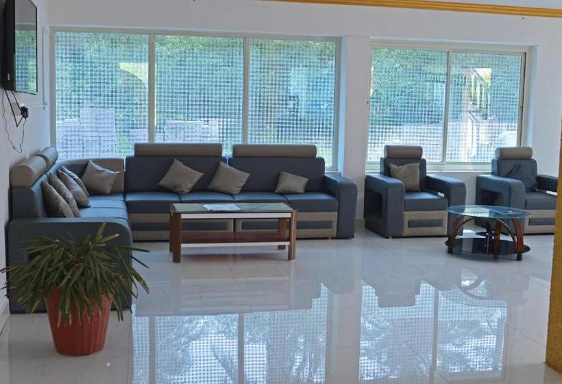 فندق Coorg Maharaja Resort And Spa