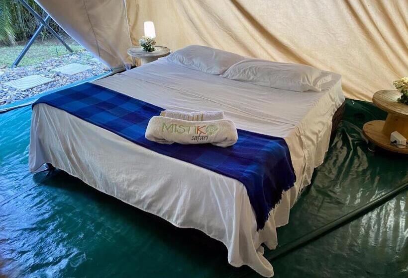 ホテル Hostel Glamping Mistiko Safari   Carmen De Apicala