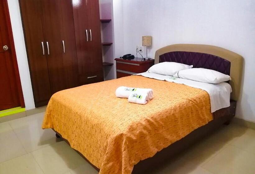 فندق Residencial Los Tres Pinos