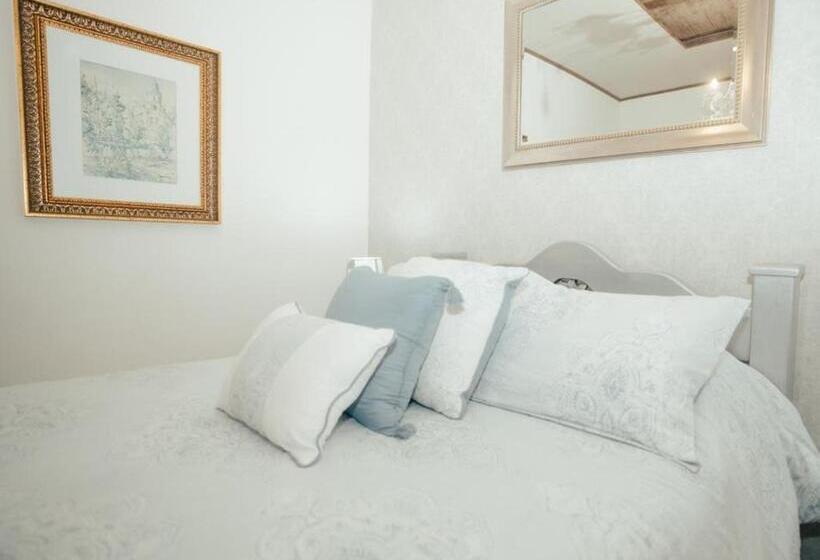 هتل Salamina Highs