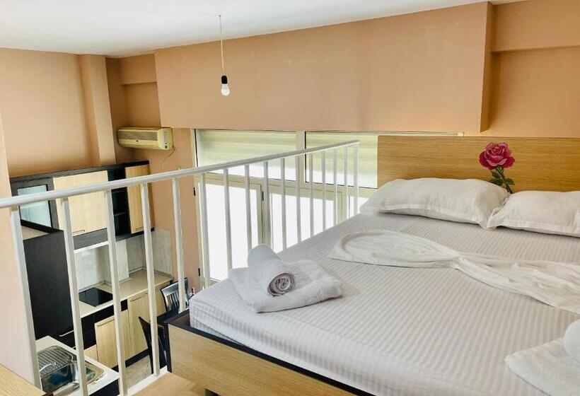 Lungomare Studio Apartment