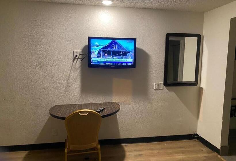 Motel 9