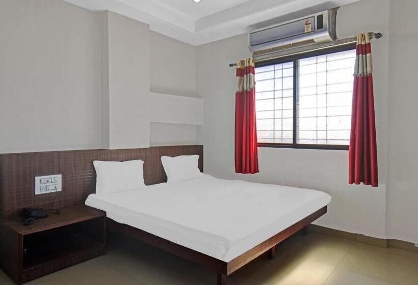 Spot On Hotel Om Residency