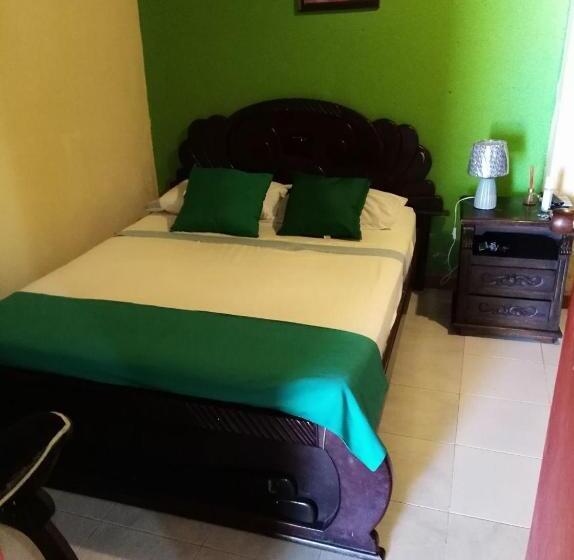 هاستل Posada Valerie