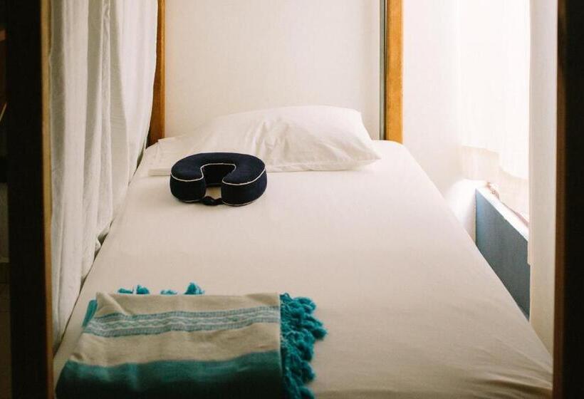 هاستل Puerto Dreams H