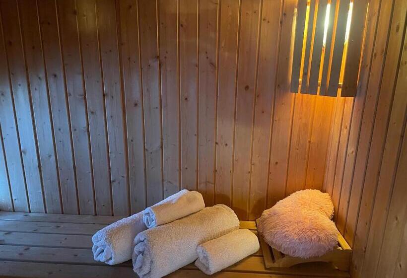 مبيت وإفطار Chalet Free Sauna & Spa Superking Bed