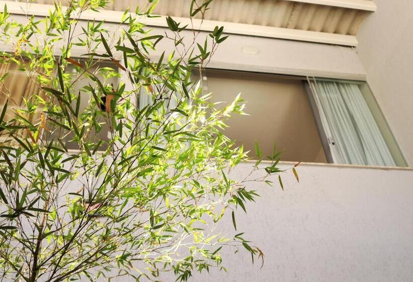 مبيت وإفطار Casa Lumen Home Hostel Lgbt