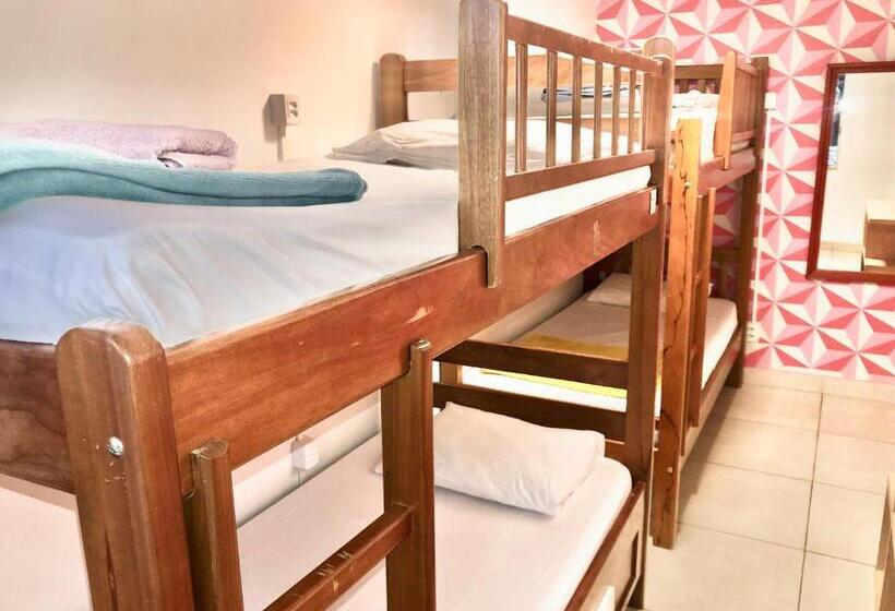 مبيت وإفطار Casa Lumen Home Hostel Lgbt