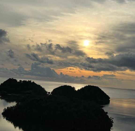 Hotelli C View Resort