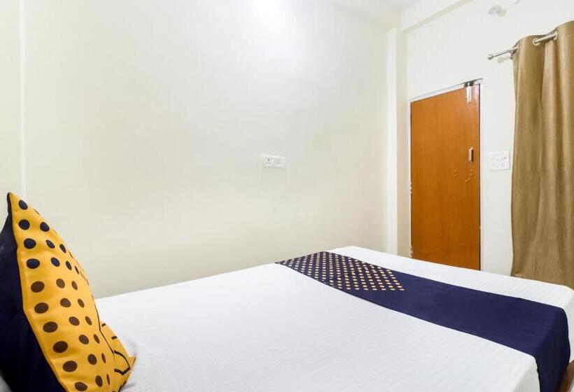 ホテル Spot On 40073 Yash Homestay