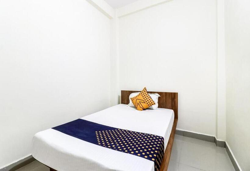 ホテル Spot On 40073 Yash Homestay
