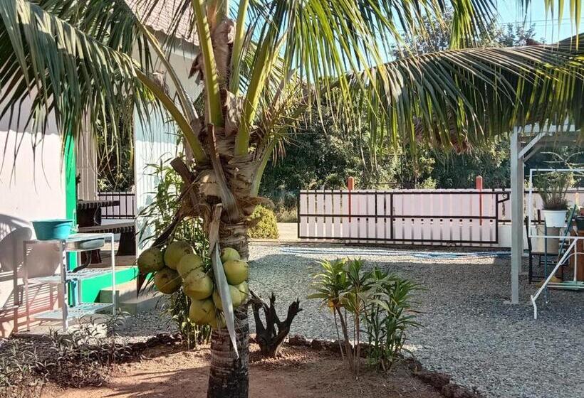 膳宿费 Bungalow 36 M2 Sur Terrain 400m2 Avec Piscine Privée A 12km De Ban Dung