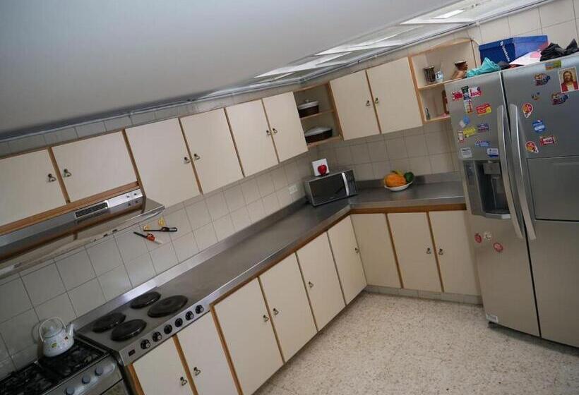 پانسیون Casa Hostal Sweet Home