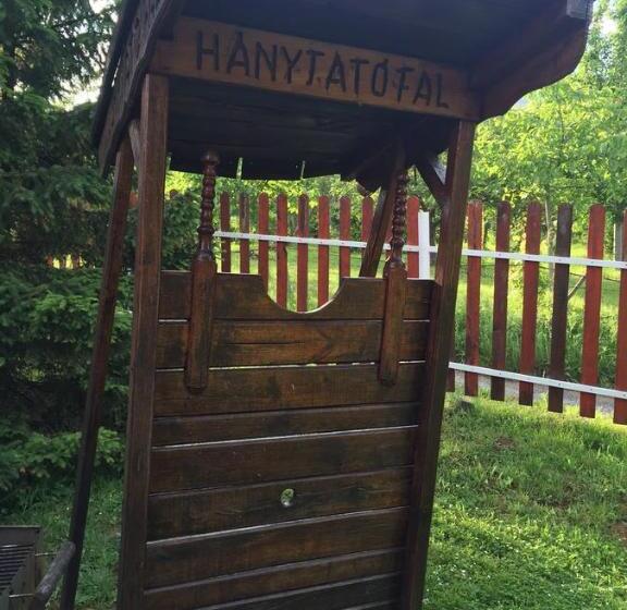 פנסיון Sárvári Vendégház Pécs,hosszúhetény