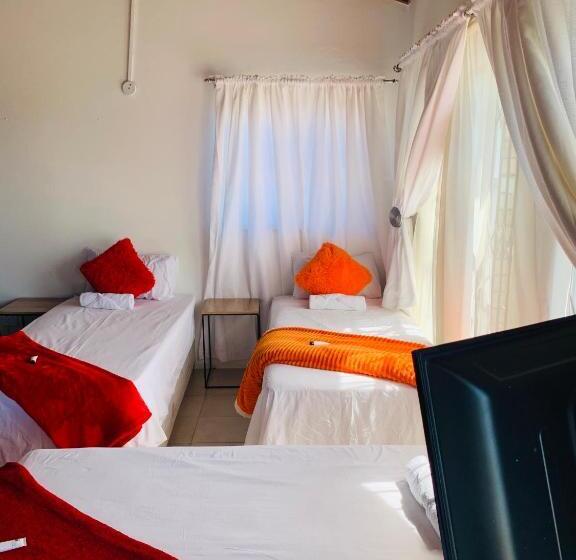منتجع Edladleni Holiday Accomodation