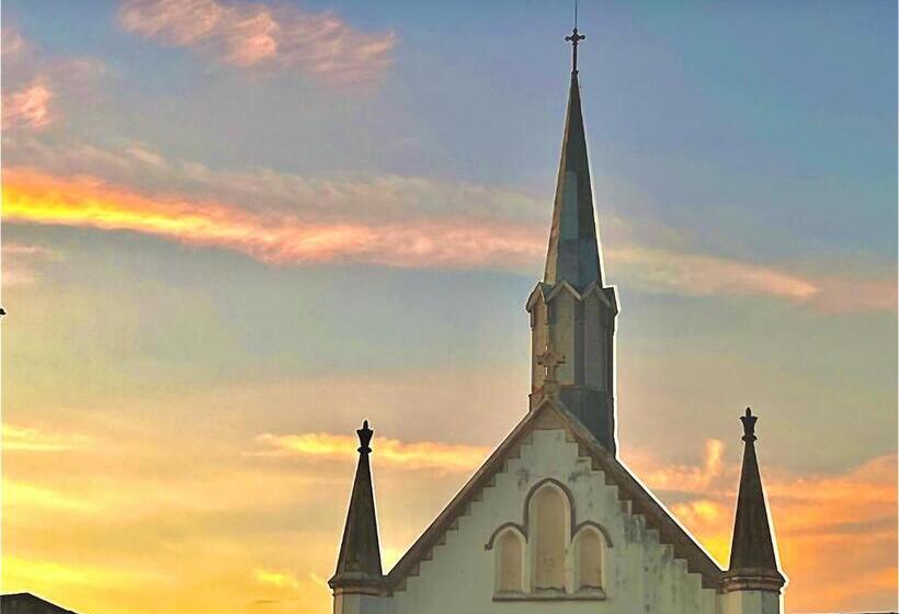 هاستل Gadhega S