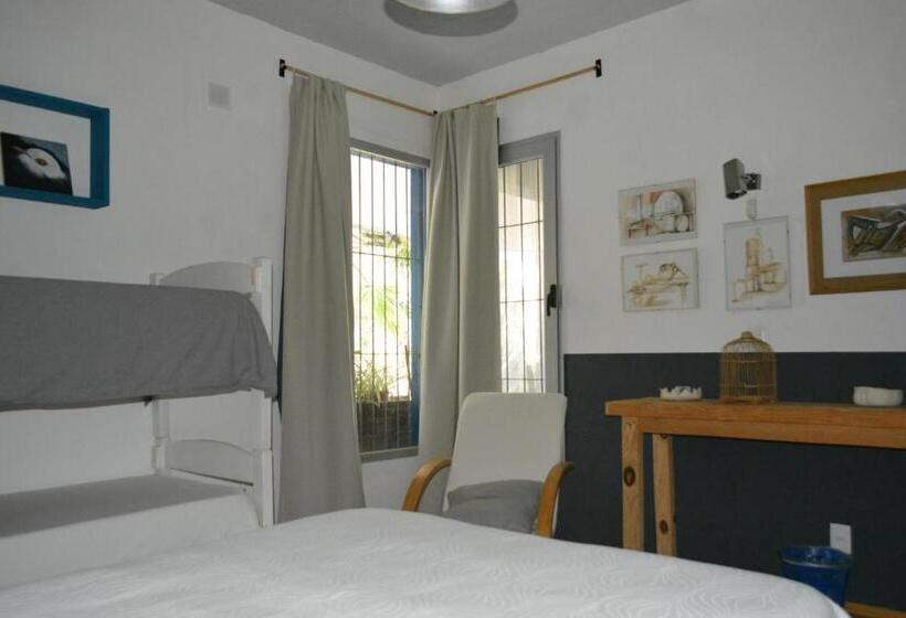 هاستل La Pedrasanta