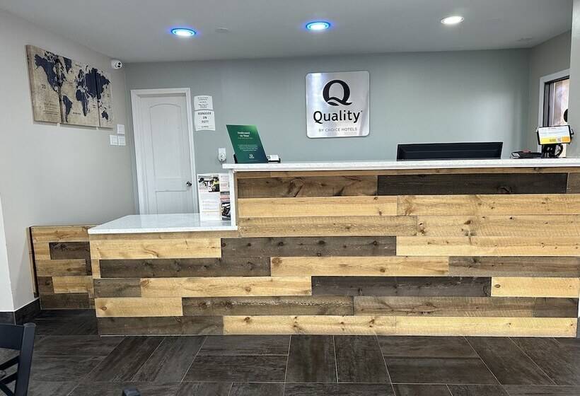 호스텔 Quality Inn