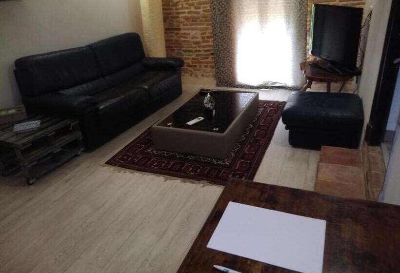 צימר Domaine La Baronne