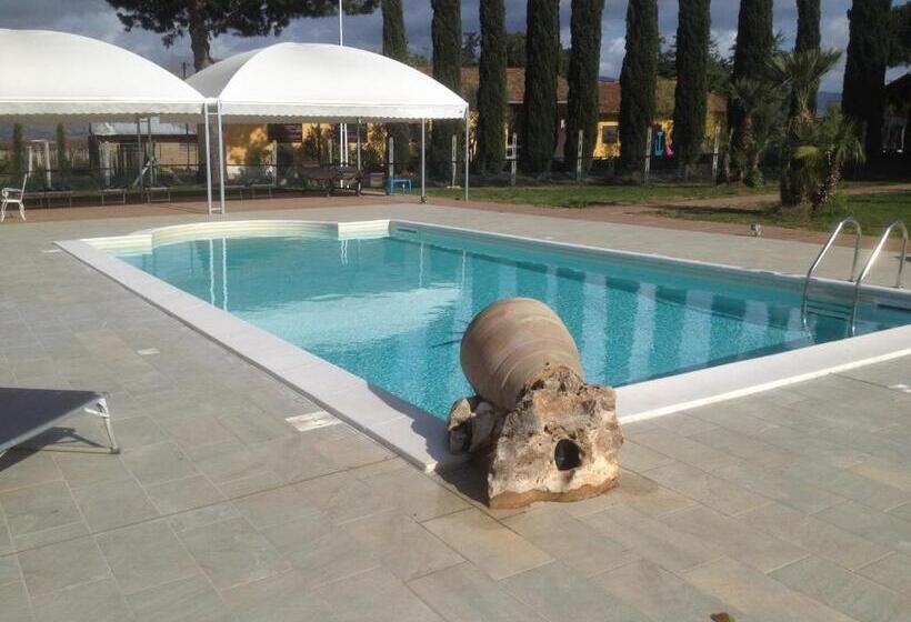 فندق Agriturismo Ali E Radici