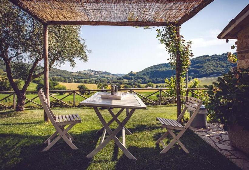 فندق Agriturismo Casal San Sergio