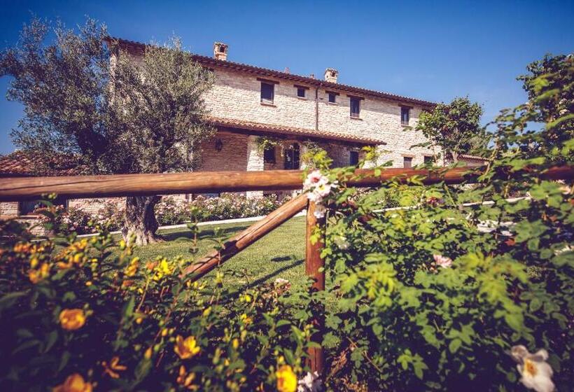 فندق Agriturismo Casal San Sergio