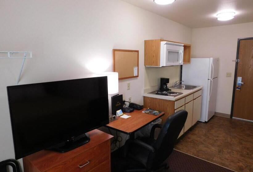 هتل Days Inn & Suites By Wyndham Rochester South