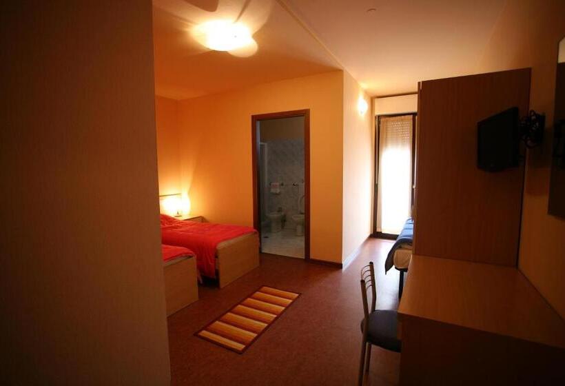 فندق Del Boschetto