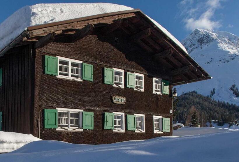 پانسیون Sandbur Das Walserhaus
