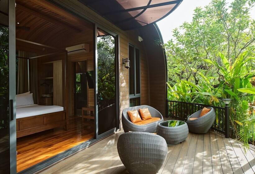 استراحتگاه The Hidden Village Khao Yai