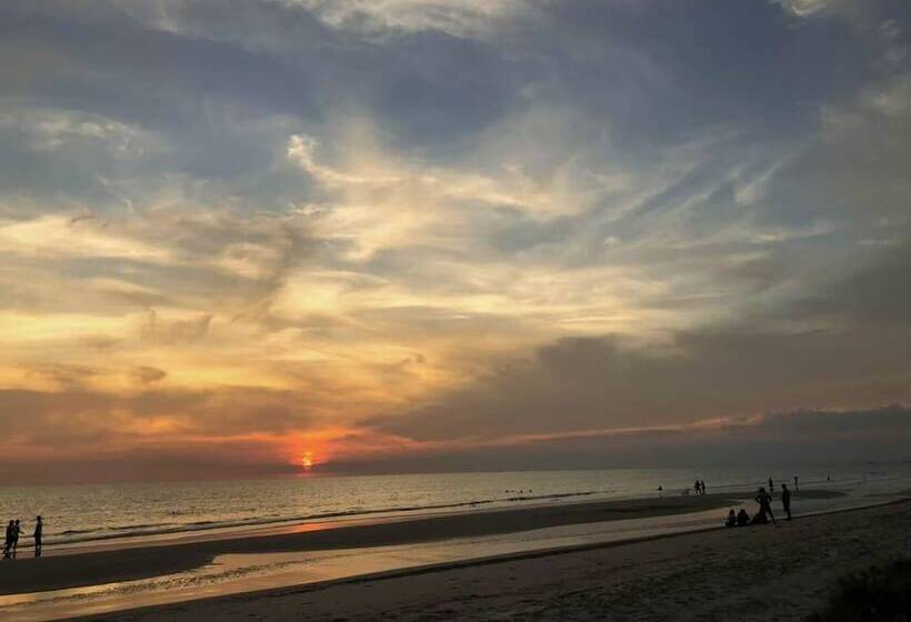 Beach Box Resort