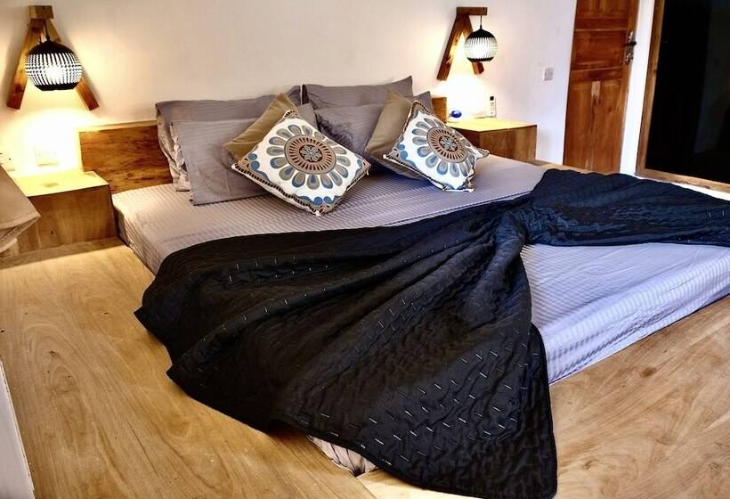مبيت وإفطار Antares Villa