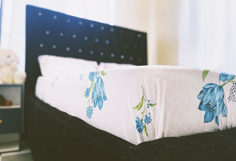 مبيت وإفطار Tembe Home