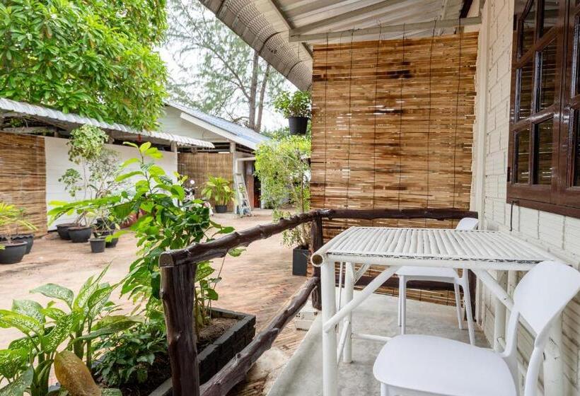 酒店 Breeze Bungalows