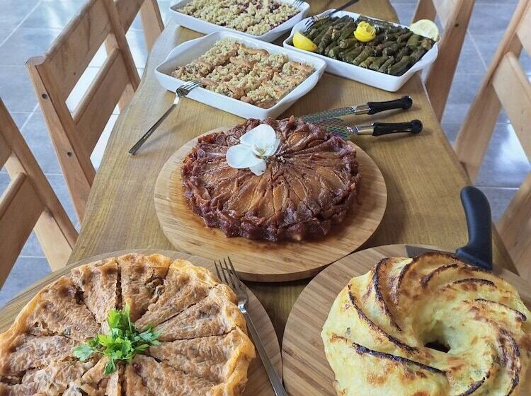 בית מלון כפרי Pamira Bungalow