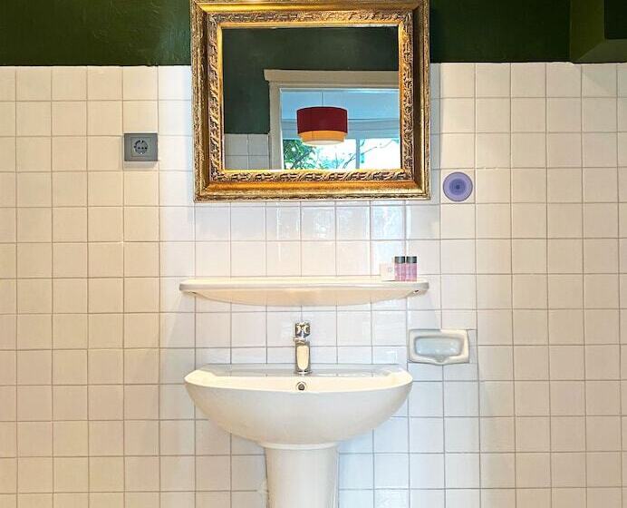 ホテル Petek Pansiyon