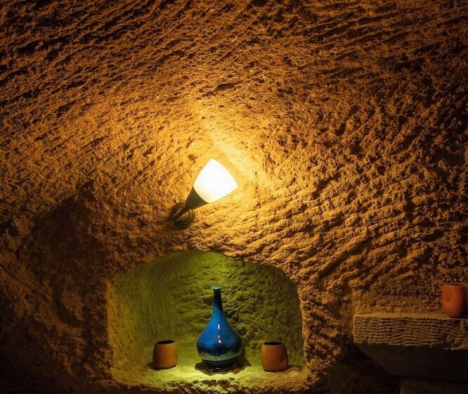 هتل Shiraz Cave Cappadocia