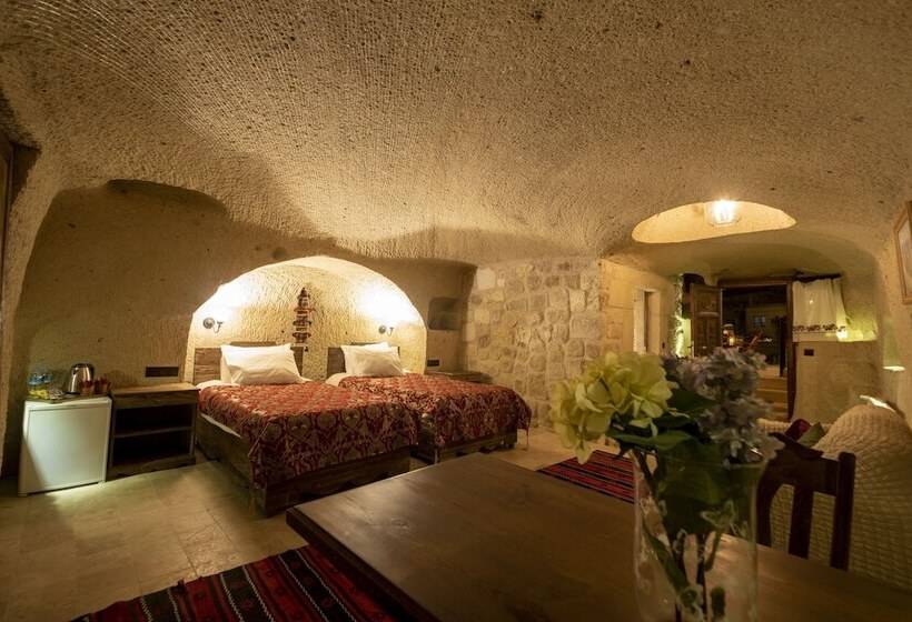 هتل Shiraz Cave Cappadocia