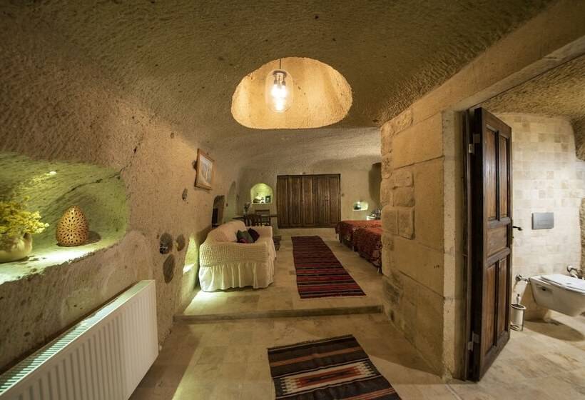 هتل Shiraz Cave Cappadocia