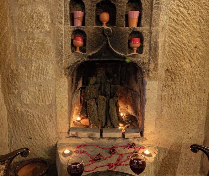 هتل Shiraz Cave Cappadocia