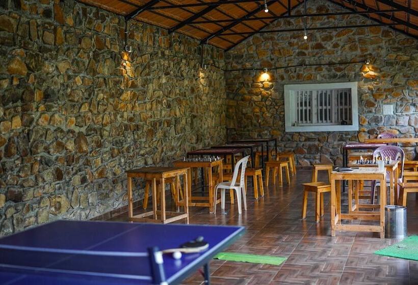 Kaadgal Resort