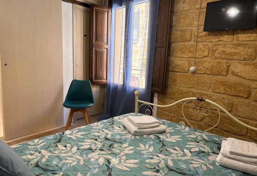 پانسیون Home Via Neve