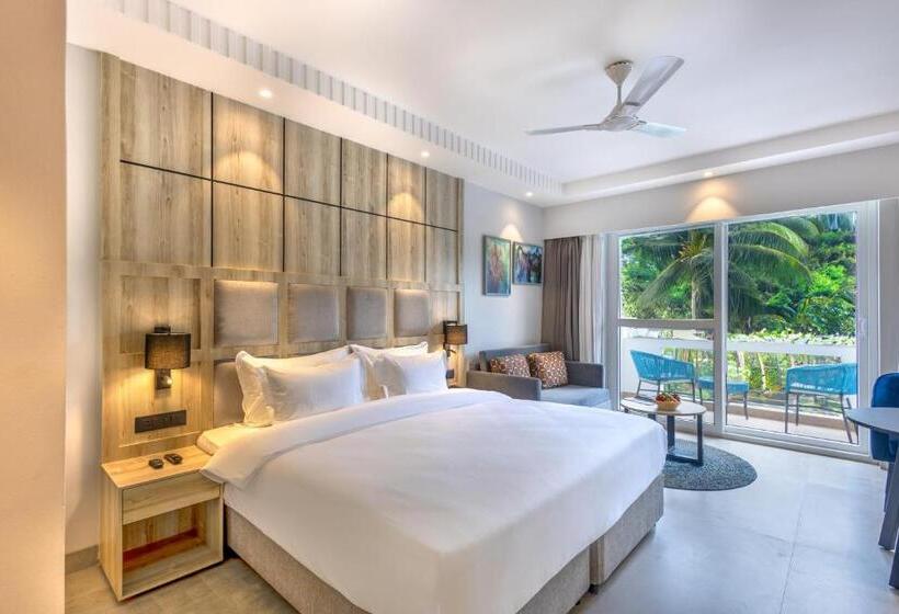 리조트 Ramada By Wyndham Goa Arpora