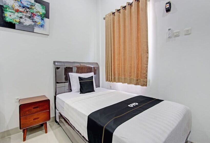 Collection O 93019 Ketemon Hotel & Resto